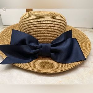 Tuckernuck Toucan Collection Hat, NWT